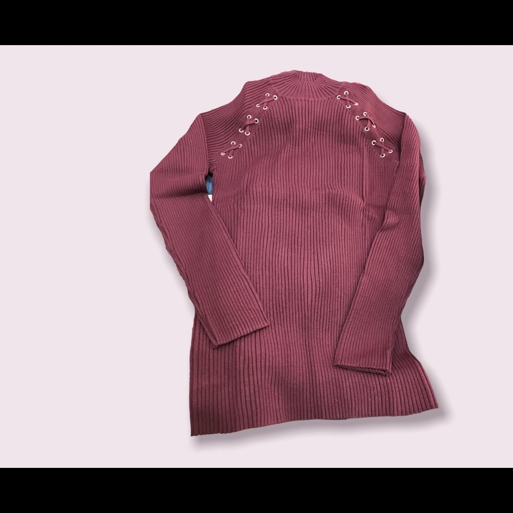 Beautiful Burgundy Color Sweater 🍁